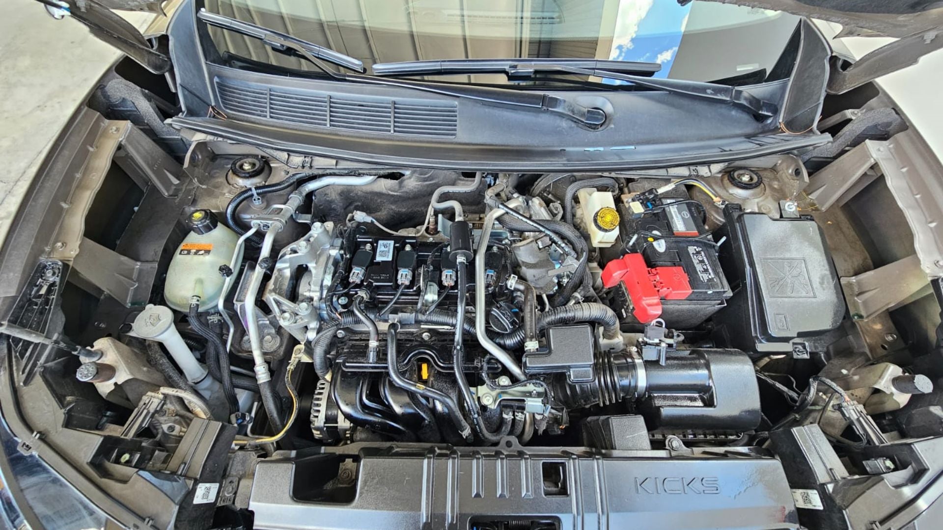 2025 Nissan KICKS 5P ADVANCE L42.0 AUT