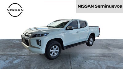 2023 Mitsubishi L200 4 PTS GLX CABINA DOBLE 24TD TM5 4X4